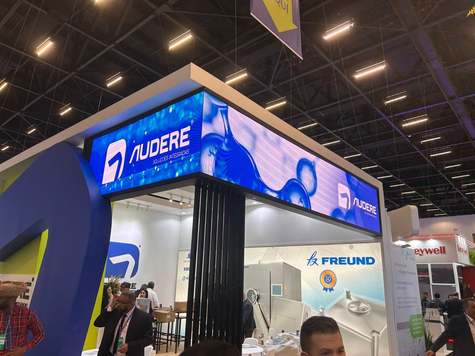 aluguel de painel de led em Alagoas - aluguel de totem screen em Alagoas - aluguel de holograma 3d em Alagoas - aluguel de tv em Alagoas 2025