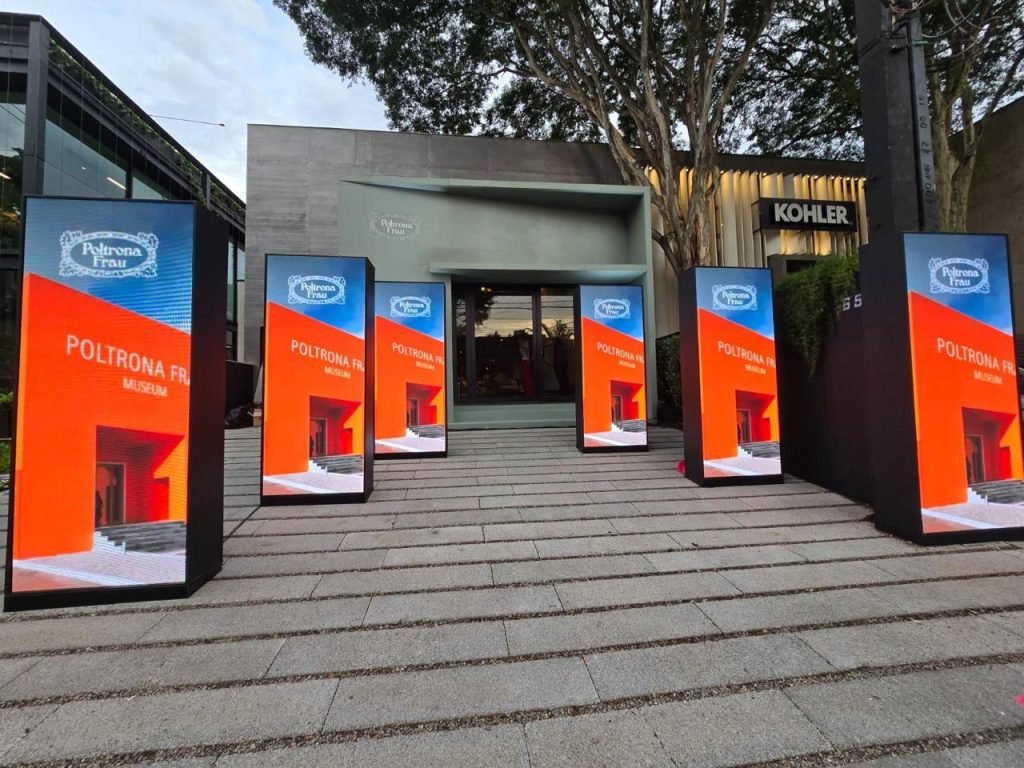 Aluguer de Painéis de LED Publicitários, Monitores Touch Screen, Ecrãs 4K e Holograma 3D para Empresas em Lisboa, Porto e Faro