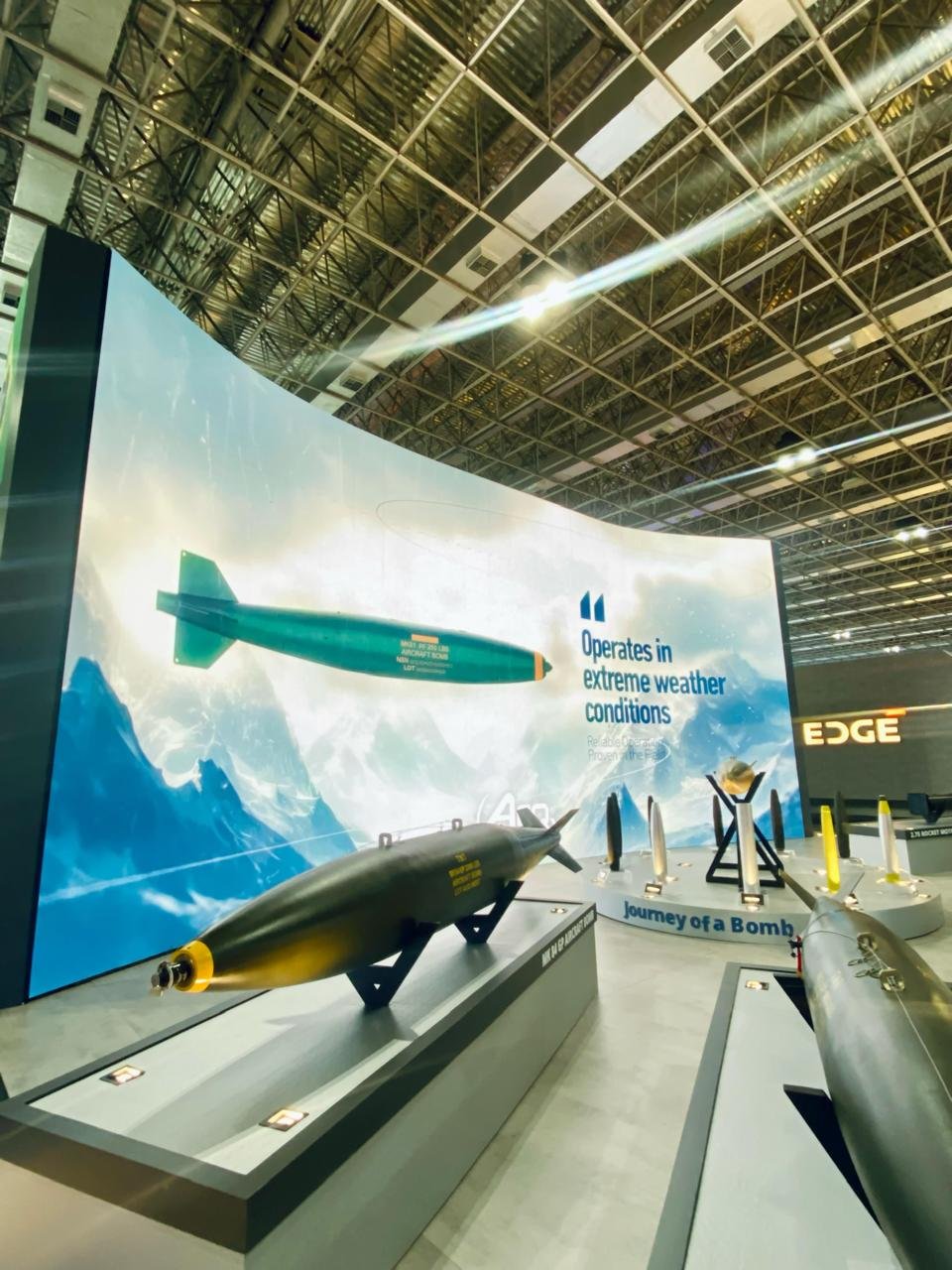 Aluguel de totem touch screen interativo - aluguel de painel de Led interativo - aluguel de holograma 3d interativo - aluguel de TV em Niterói