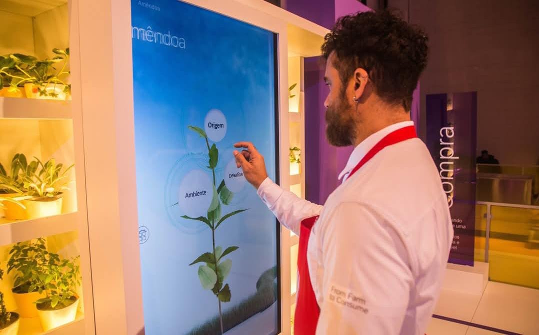 Aluguer de Totem Touch para Credenciação, Check-in Digital e Eventos Corporativos em Lisboa 2026