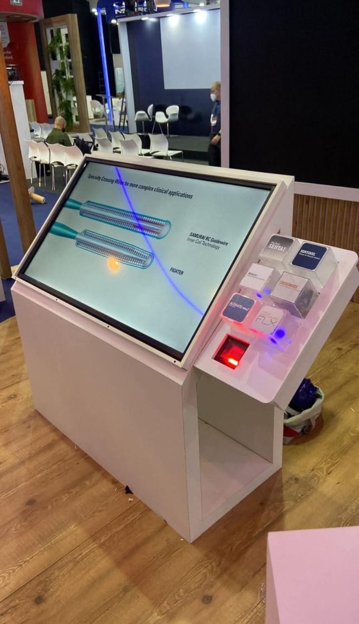 Aluguer de Totem Touch para Eventos, Feiras, Congressos, Palestras, Espetáculos e Lançamentos em Lisboa, Sintra 2026