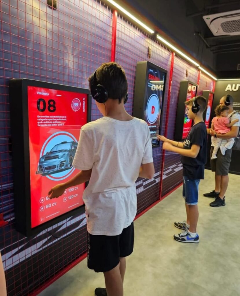 Aluguel de Tvs e Painel de led touch screen Para Feiras e Eventos em Portugal e Lisboa Porto e Oeiras 